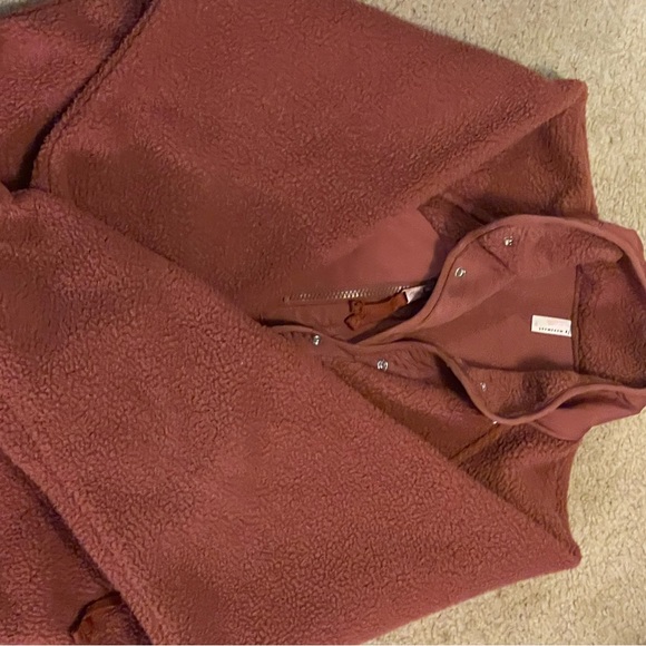 FP Free People movement Fleece. Pinkish orangey brown color. Hit the slopes. - Picture 5 of 11